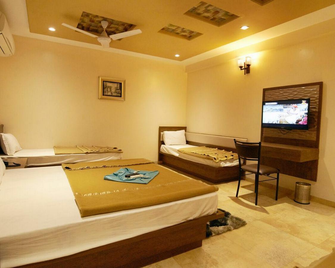 Hotel Sai Suraj Park Sirdi Kültér fotó