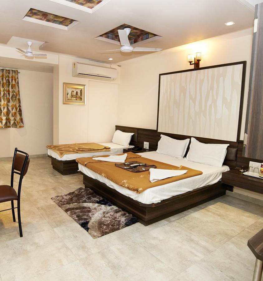 Hotel Sai Suraj Park Sirdi Kültér fotó
