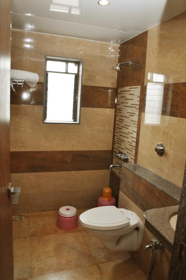 Hotel Sai Suraj Park Sirdi Kültér fotó