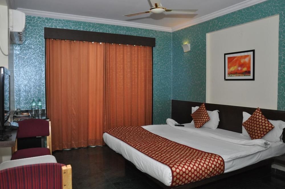 Hotel Sai Suraj Park Sirdi Kültér fotó