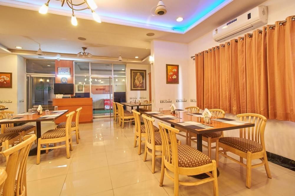 Hotel Sai Suraj Park Sirdi Kültér fotó