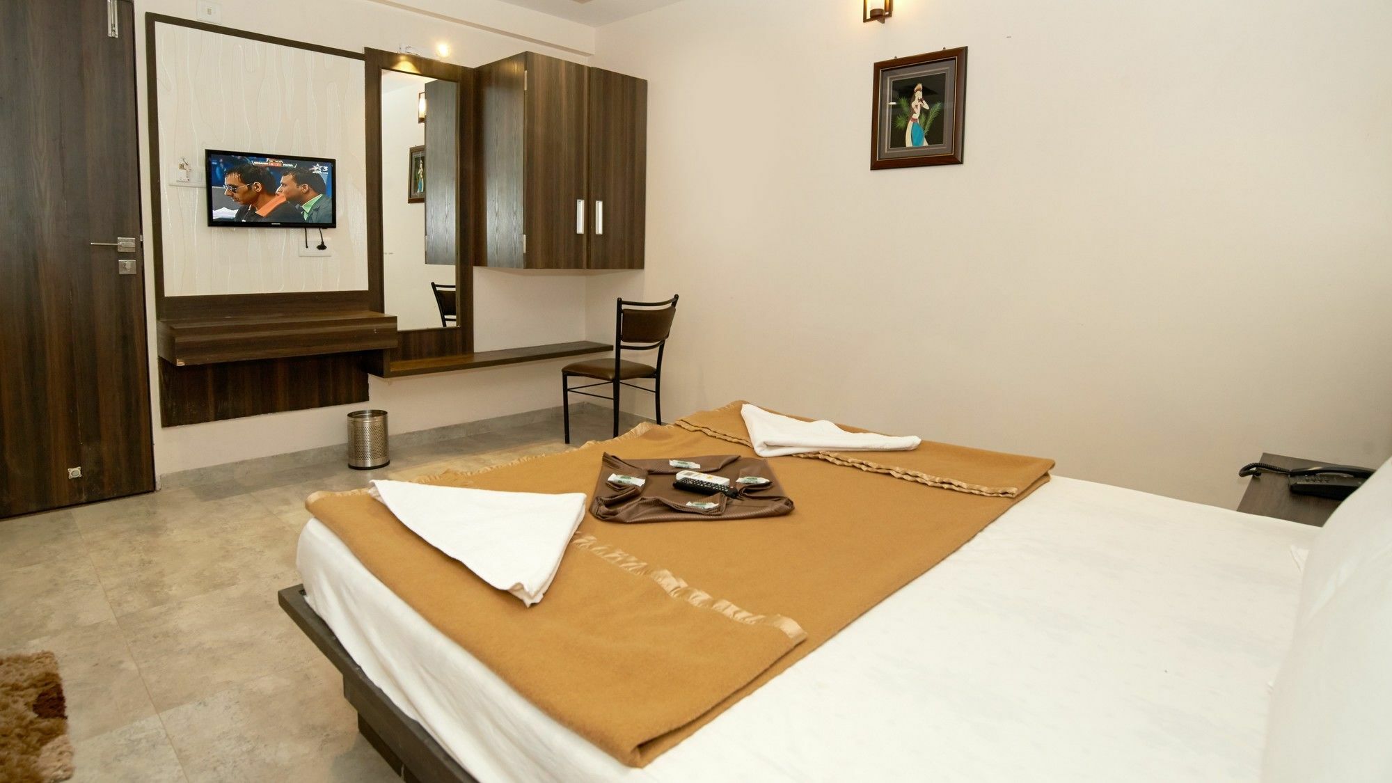 Hotel Sai Suraj Park Sirdi Kültér fotó